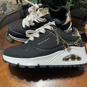 Skechers kids Black and Gold Chain Sneakers